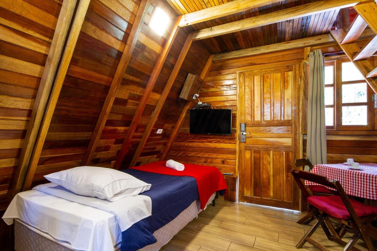 Emporio Reserva Da Serra - Opcoes De Chales E Hidromassagem กังโปสดูจอร์เดา ภายนอก รูปภาพ
